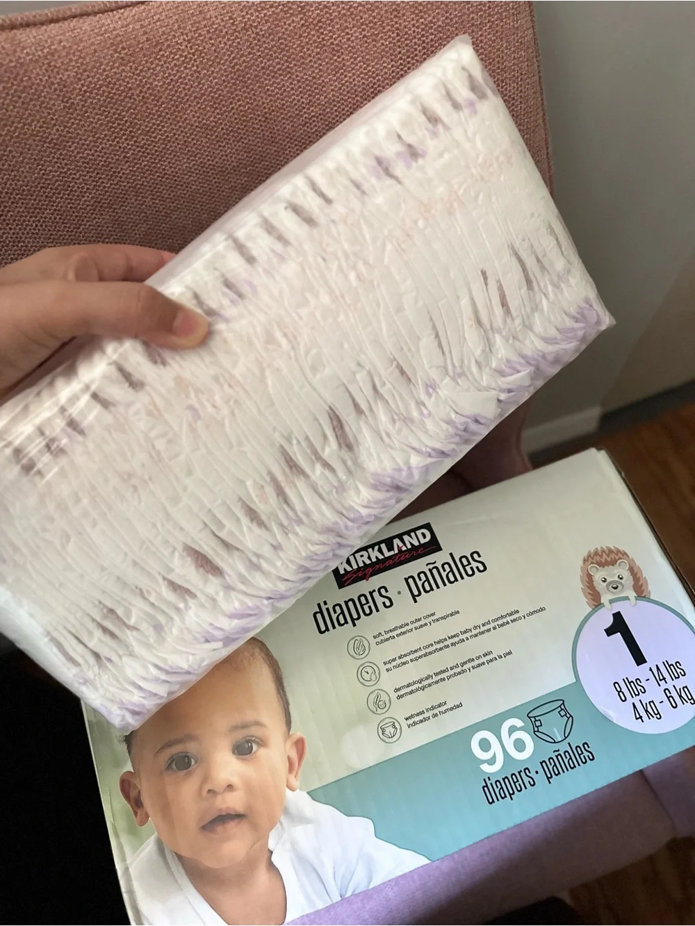 Kirkland Signature Size 1 Baby Diapers - Mint Green (144 Count)